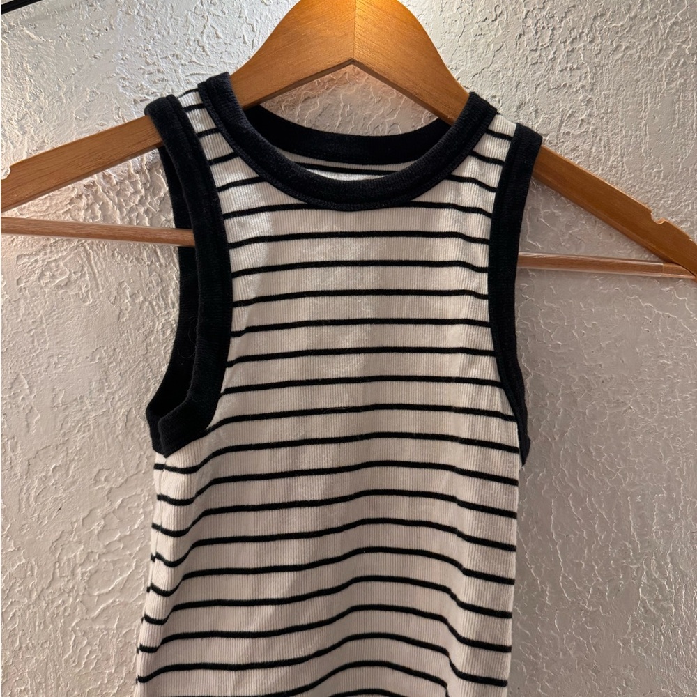 Aeropostale Black & White Striped Ribbed Tank